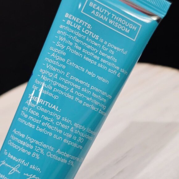 Purlisse ✦ Blue Lotus Moisturizer SPF 30 ✦ Lightweight Daily Hydration Sunscreen - Picture 9 of 9